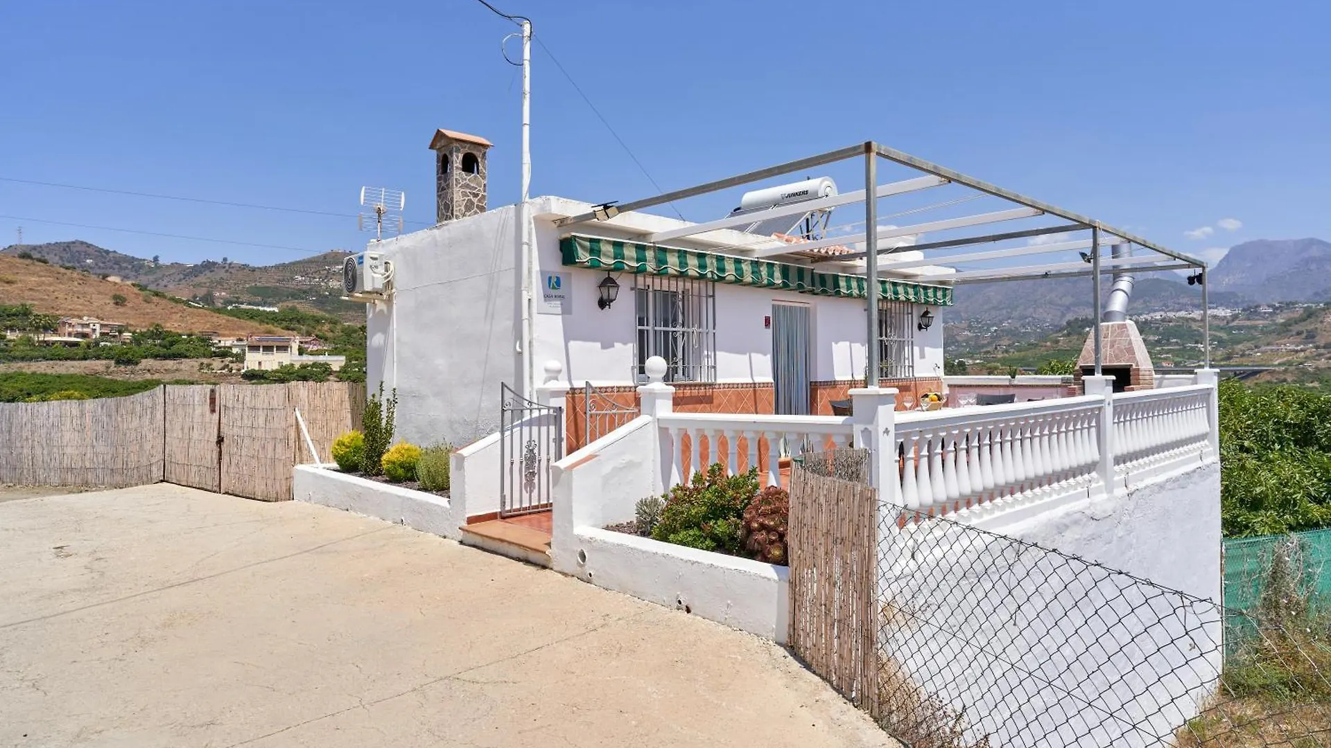 Villa Angeles Nerja Country house